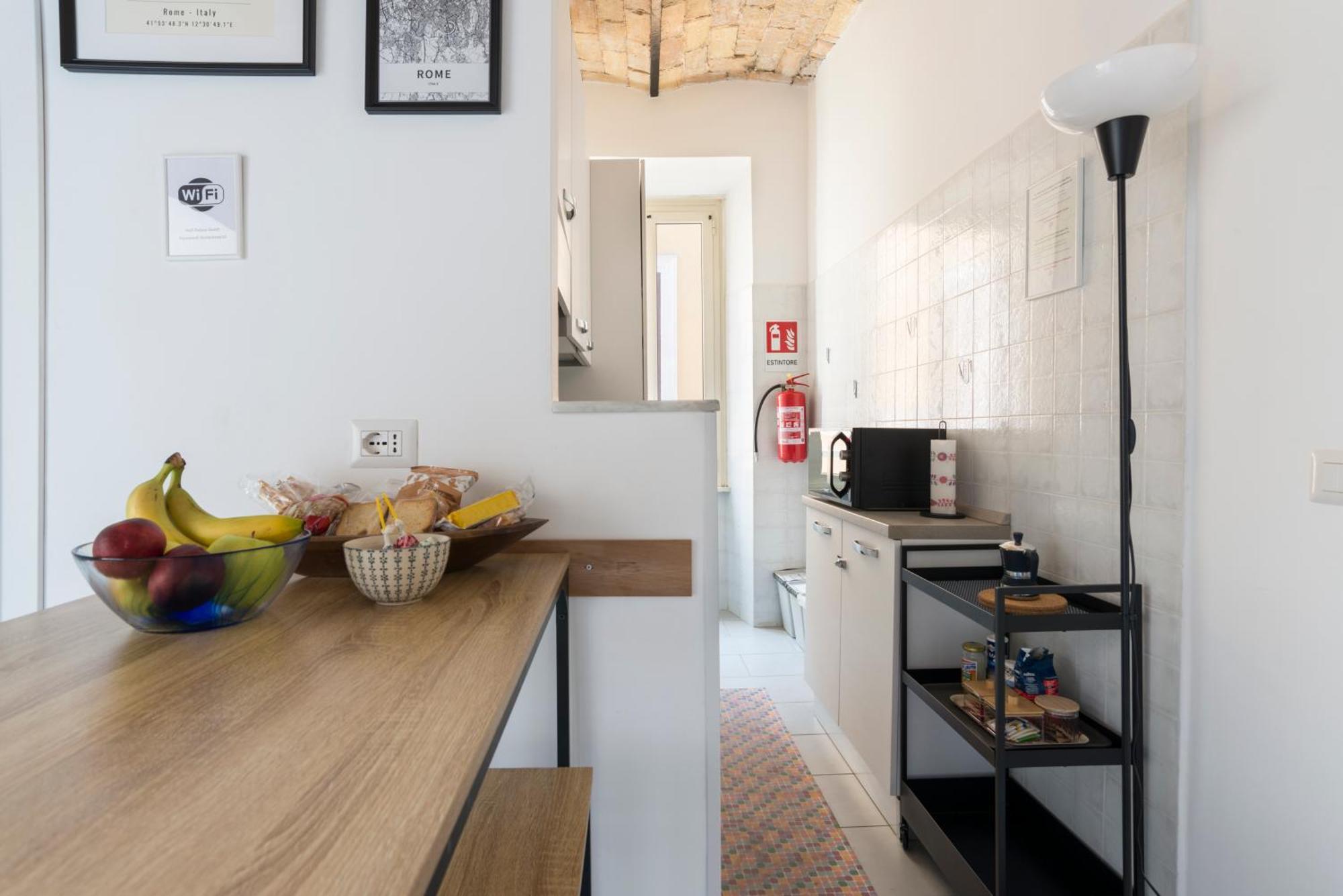 Half Palace, Relaxing Apartment In Rome San Lorenzo Esterno foto